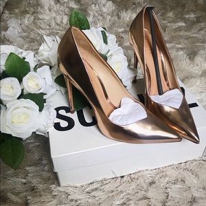 Schutz Women’s Gold Platinum Pointed Toe Pumps